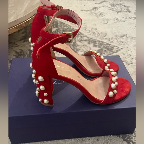 Stuart Weitzman - Picture 5 of 10